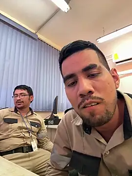 EnriquePersian197 online show from 03-10-25, 10:13