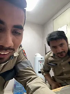 EnriquePersian197 online show from 03-12-25, 05:35