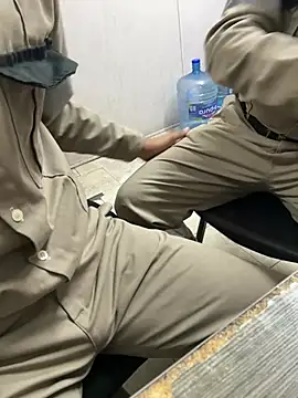 EnriquePersian197 online show from 03-22-25, 01:32