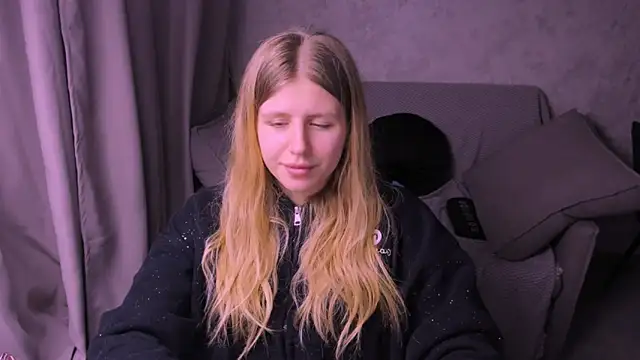 Snapshot of kirraa_ chatting on 01-18-25, 07:58 kirraa  online show from 01-18-25, 07:58