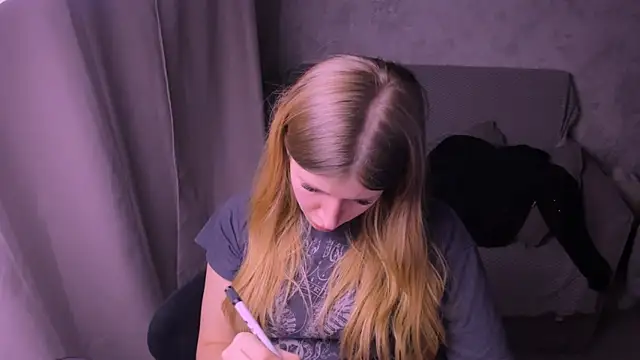 Snapshot of kirraa_ chatting on 01-24-25, 12:42 kirraa  online show from 01-24-25, 12:42