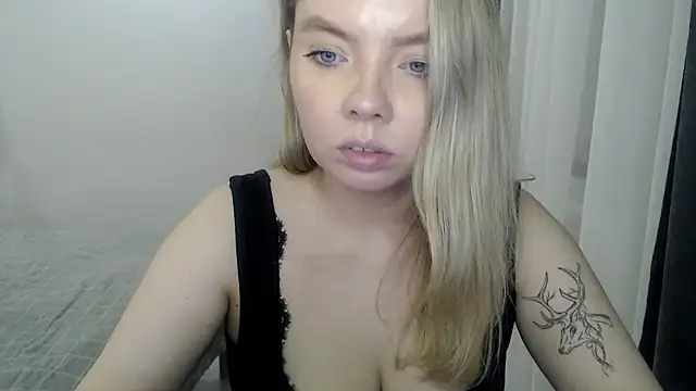 PolinaXXXJones online show from 01-17-25, 04:04
