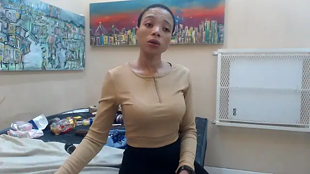 Snapshot of CaramelDelux27 chatting on 03-10-25, 07:10 CaramelDelux27 online show from 03-10-25, 07:10