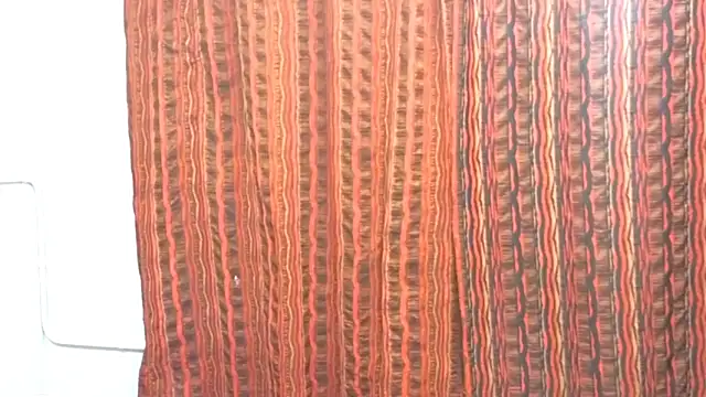Snapshot of CaramelDelux27 chatting on 09-12-25, 10:21 CaramelDelux27 online show from 09-12-25, 10:21