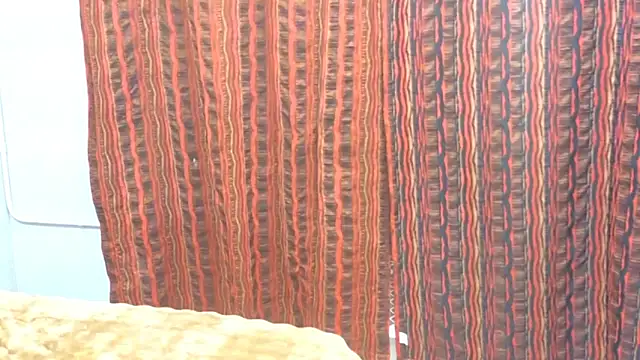 Snapshot of CaramelDelux27 chatting on 09-14-25, 07:57 CaramelDelux27 online show from 09-14-25, 07:57