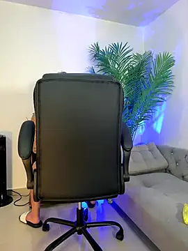 OwenMaximus814 online show from 10-13-25, 11:27