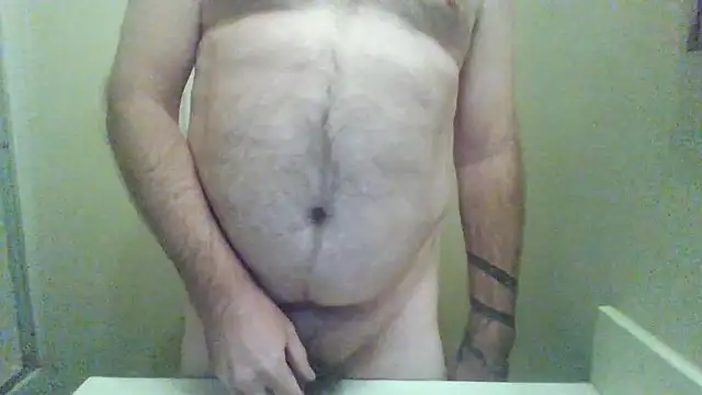 Snapshot of WatchinU82 chatting on 09-12-25, 07:25 WatchinU82 online show from 09-12-25, 07:25