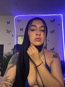 Snapshot of Lia-mitch chatting on 07-01-26, 06:51 Lia-mitch online show from 07-01-26, 06:51