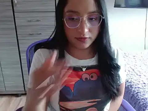 Snapshot of Nia-Cop chatting on 01-02-25, 04:56 Nia-Cop online show from 01-02-25, 04:56