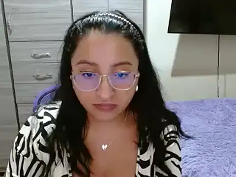 Snapshot of Nia-Cop chatting on 01-05-25, 11:22 Nia-Cop online show from 01-05-25, 11:22