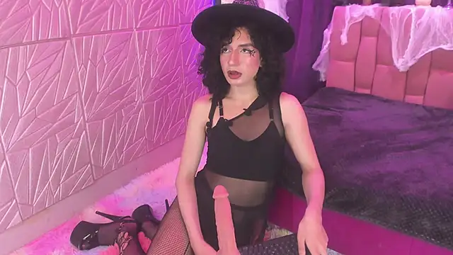 Snapshot of Angellike_doll chatting on 10-17-25, 06:54 Angellike doll online show from 10-17-25, 06:54