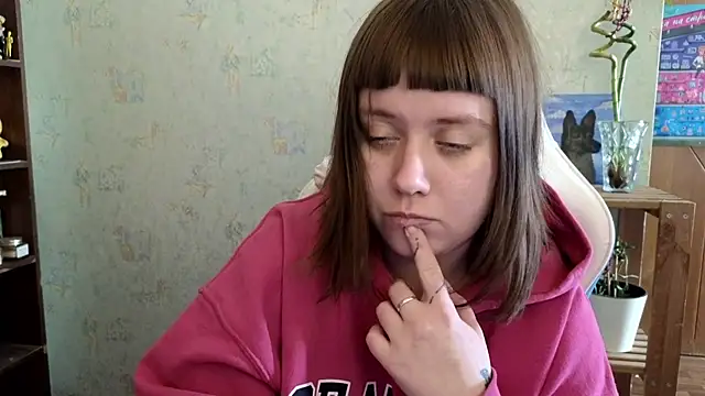 June shy0 online show from 01-26-25, 11:06