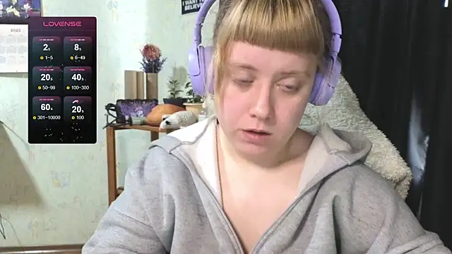 June shy0 online show from 10-04-25, 08:12