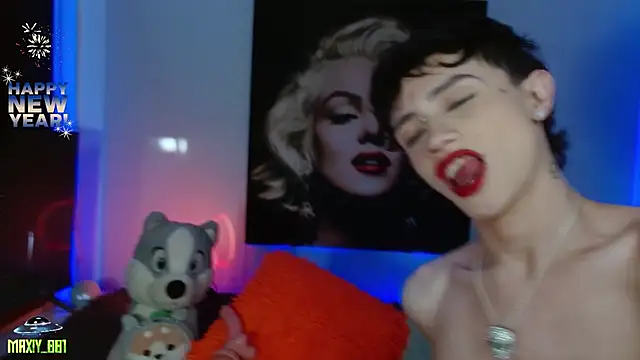 Snapshot of maxiy_001 chatting on 01-02-25, 11:49 maxiy 001 online show from 01-02-25, 11:49
