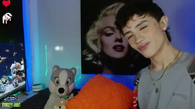 Snapshot of maxiy_001 chatting on 01-16-25, 07:17 maxiy 001 online show from 01-16-25, 07:17