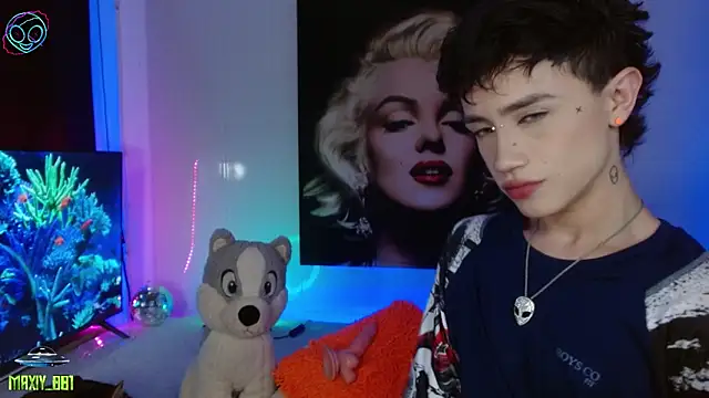 Snapshot of maxiy_001 chatting on 02-24-25, 06:38 maxiy 001 online show from 02-24-25, 06:38