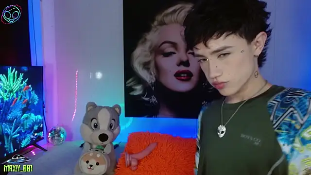 Snapshot of maxiy_001 chatting on 02-26-25, 04:35 maxiy 001 online show from 02-26-25, 04:35