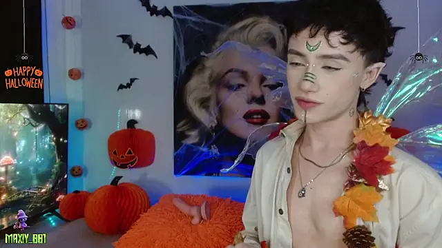 Snapshot of maxiy_001 chatting on 10-03-25, 06:43 maxiy 001 online show from 10-03-25, 06:43