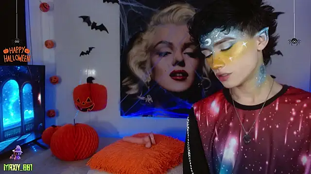 Snapshot of maxiy_001 chatting on 10-06-25, 06:55 maxiy 001 online show from 10-06-25, 06:55