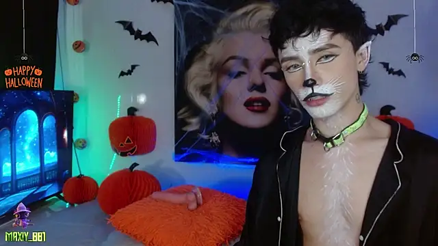 Snapshot of maxiy_001 chatting on 10-21-25, 12:22 maxiy 001 online show from 10-21-25, 12:22