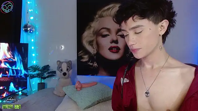 maxiy 001 online show from 01-12-26, 07:57