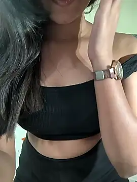 Snapshot of Meenakshi_ chatting on 01-09-25, 01:13 Meenakshi  online show from 01-09-25, 01:13