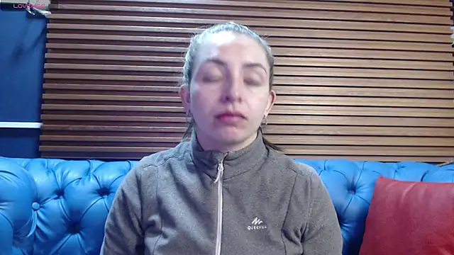  isaabellaa online show from 02-13-25, 11:39