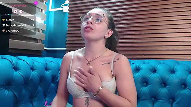  isaabellaa online show from 02-17-25, 02:37