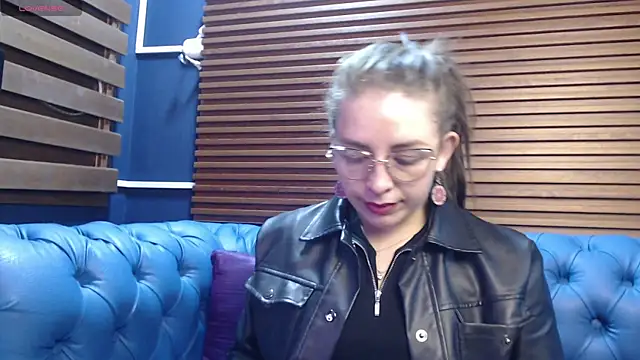  isaabellaa online show from 03-20-25, 11:27