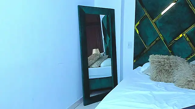 Criss Ariana online show from 02-05-25, 03:20