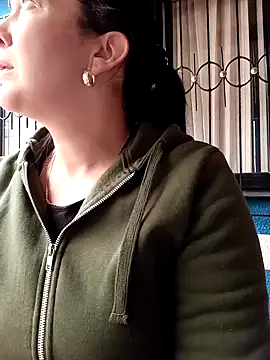 skayhot  online show from 02-10-25, 01:01