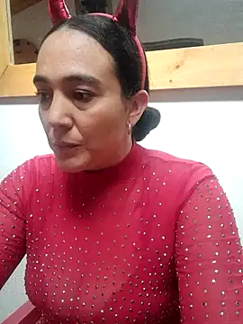 skayhot  online show from 10-21-25, 01:45