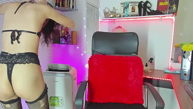 YUKIODAVIS online show from 01-24-25, 01:03