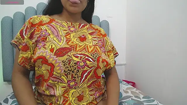 Snapshot of iniyalaboni chatting on 03-18-25, 10:48 iniyalaboni online show from 03-18-25, 10:48