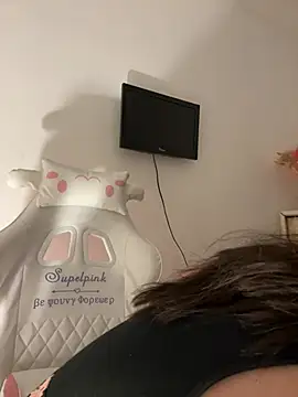 Hot malak online show from 12-18-24, 09:18