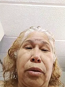 girl amada online show from 11-29-25, 04:21