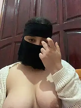 Miss-Soka online show from 12-10-24, 05:17