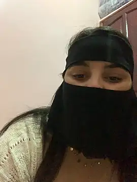 Miss-Soka online show from 12-17-24, 06:31