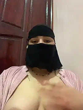 Miss-Soka online show from 12-25-24, 06:09