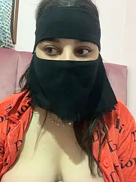 Miss-Soka online show from 01-19-25, 07:36