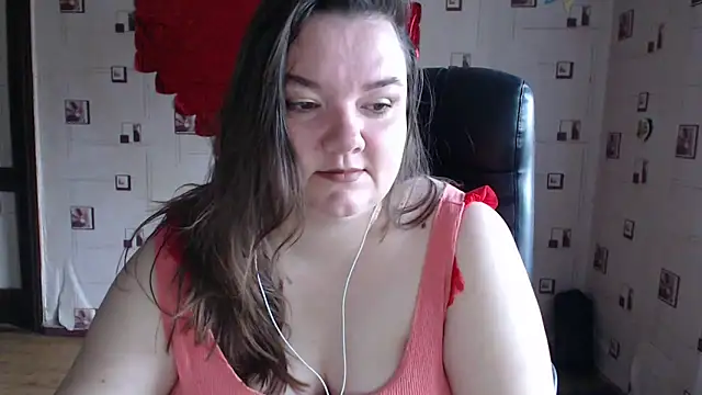 Snapshot of TasyaBigTTs chatting on 03-23-25, 05:43 TasyaBigTTs online show from 03-23-25, 05:43