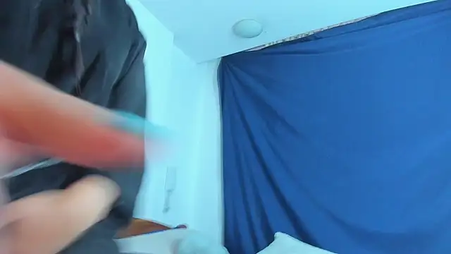 emiily15   online show from 01-28-25, 08:36