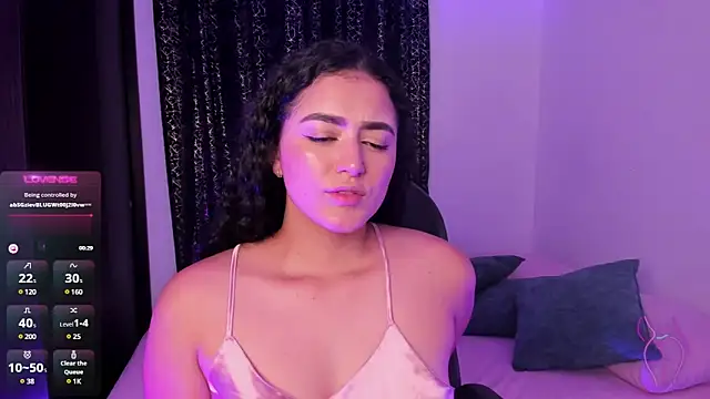 Snapshot of Adhara-zanne chatting on 01-23-25, 02:33 Adhara-zanne online show from 01-23-25, 02:33