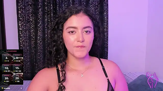 Snapshot of Adhara-zanne chatting on 03-04-25, 03:11 Adhara-zanne online show from 03-04-25, 03:11