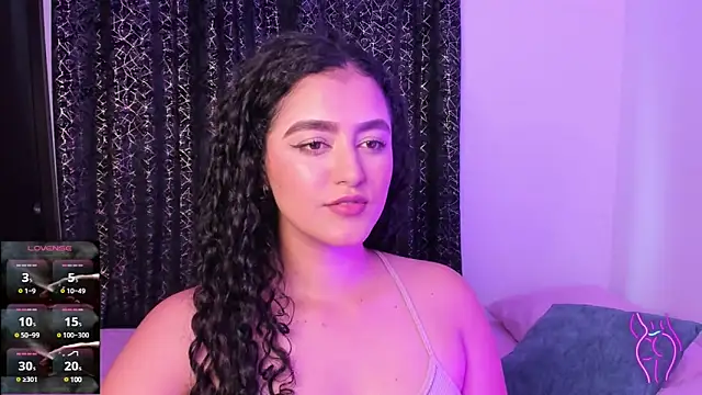 Snapshot of Adhara-zanne chatting on 03-13-25, 05:07 Adhara-zanne online show from 03-13-25, 05:07