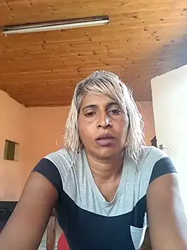 Goodgirlsue 77 online show from 02-24-25, 10:37