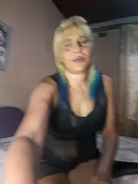 Goodgirlsue 77 online show from 10-31-25, 04:08