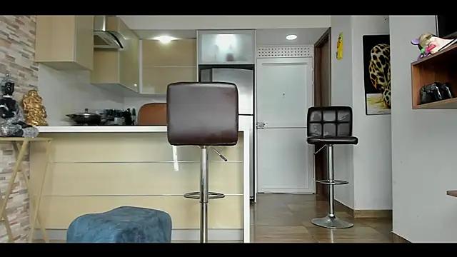 Snapshot of Dominiofit chatting on 02-14-25, 05:03 Dominiofit online show from 02-14-25, 05:03