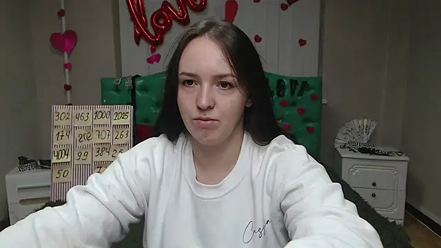 Snapshot of IsabelBlackberry chatting on 09-19-25, 04:58 IsabelBlackberry online show from 09-19-25, 04:58
