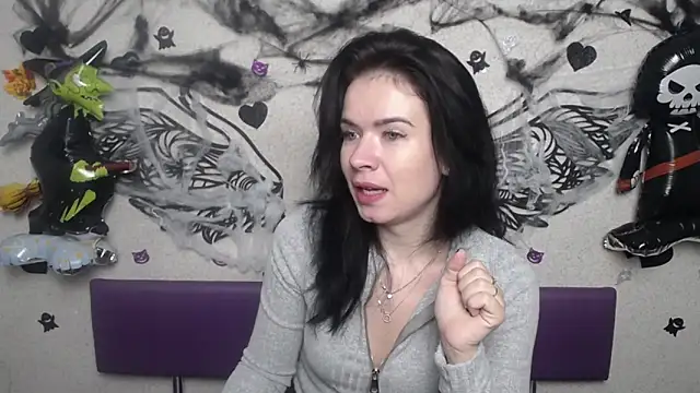 JasmineKouch online show from 11-06-25, 06:20